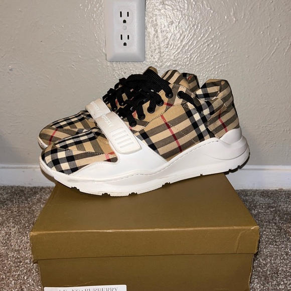 Worn a couple times, size 45- US 11 serious offer - Picture 3 of 6